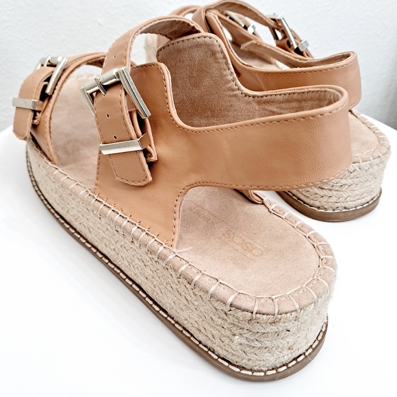 ASOS chunky platform flatform slingback faux leather tan summer sandals. - Picture 12 of 15